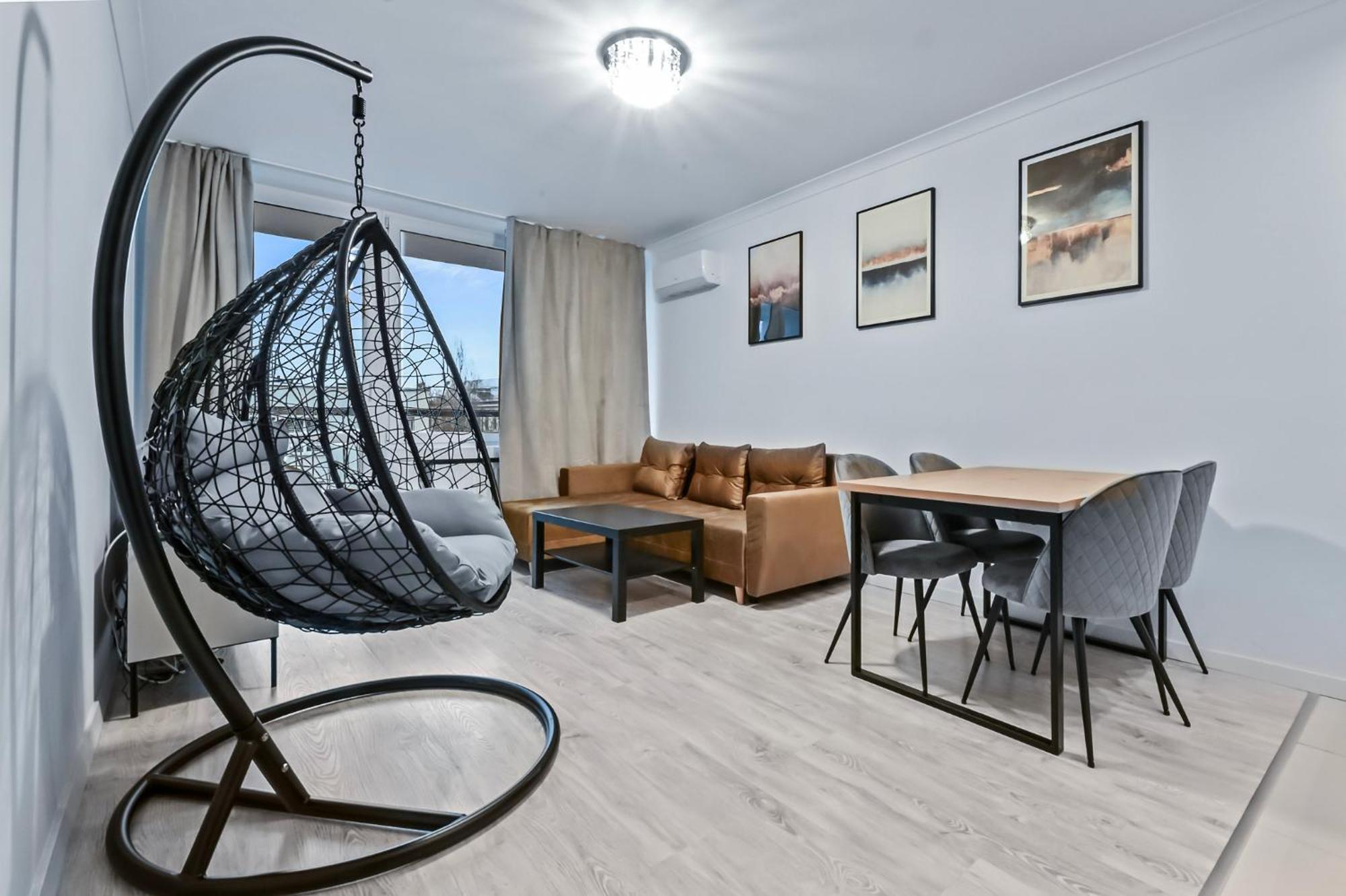 Rentplanet - Apartament Muranow ワルシャワ エクステリア 写真